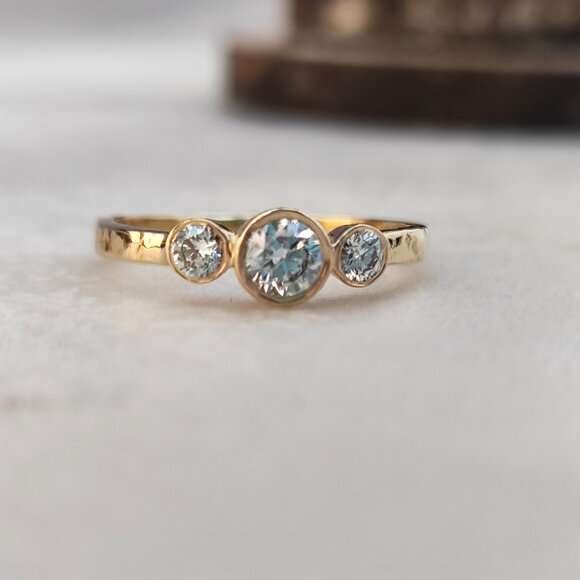 Engagement ring women. 14k solid yellow gold ring with Half a carat Diamonds. - Picture 7 of 10